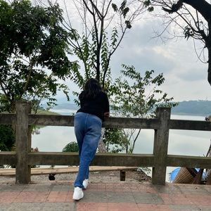 Meet your Posher, Reena